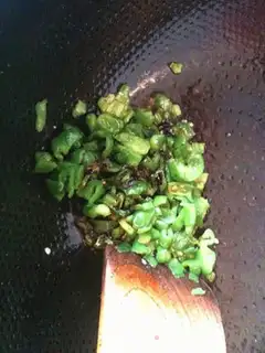 Make Chop pepper mixed with preserved egg step 9
