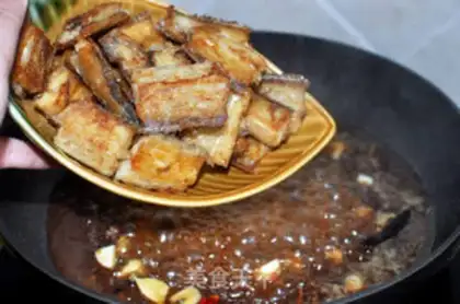 Make roasted hairtail in soy sauce step 6