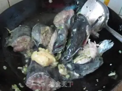 Make Stewed eggplant with catfish step 2