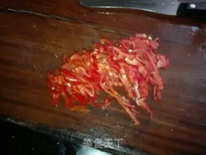 Make stir-fried shredded lentils step 1