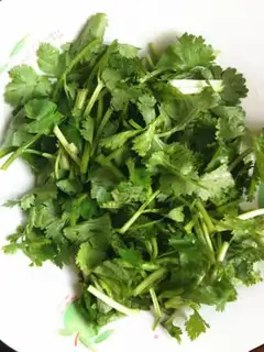 Make Beef mixed with cilantro step 4