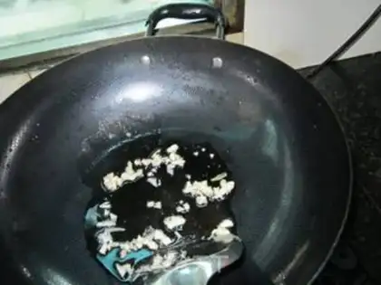 Make stir-fried cabbage step 2