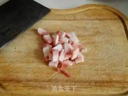 Make stir-fried cat noodles step 1