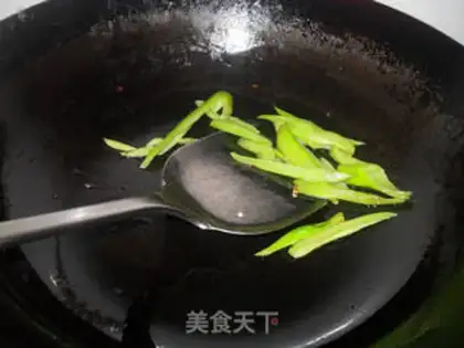 Make Korean spicy roasted rice cake step 3