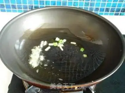 Make stir-fried cat noodles step 3