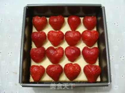 Make Strawberry Tiramissum step 6