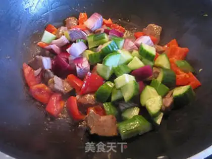 Make Spicy tender and smooth mutton shoulder pork step 4