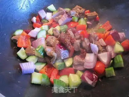 Make Spicy tender and smooth mutton shoulder pork step 5