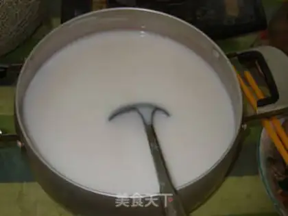 Make horseshoe cake step 3