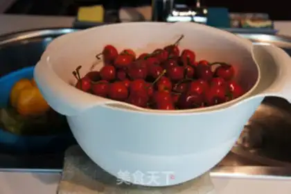 Make cherry jam step 0