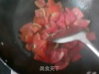 Make tomato scrambled eggs step 4