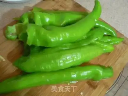 Make Sweet and sour tiger skin and green pepper step 0
