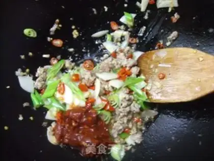 Make Fish-flavored spicy tofu step 5