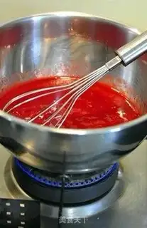 Make Strawberry yogurt ice cream step 0