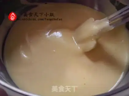 Make Vanilla cake roll step 4