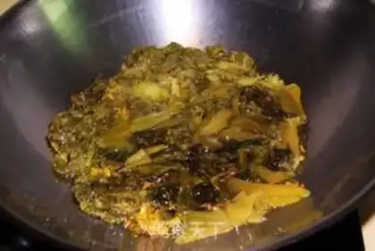 Make Chongqing Poached Fish with Chinese Sauerkraut step 4