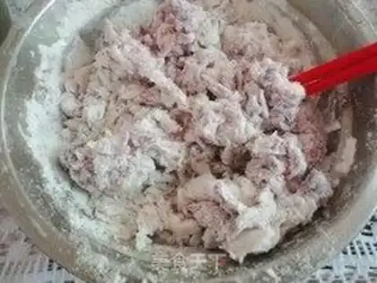 Make Two-color pan-fried pork bun step 1
