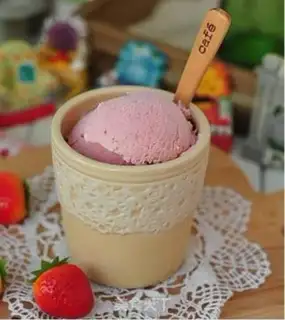 Make Strawberry yogurt ice cream step 6