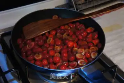 Make cherry jam step 19