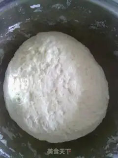 Make sesame paste rolls step 3