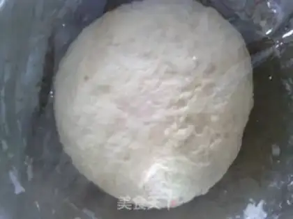 Make sesame paste rolls step 4