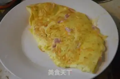 Make ham and cheese omelet step 5