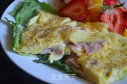 Make ham and cheese omelet step 6