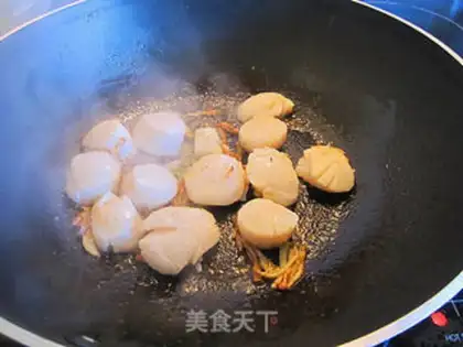 Make Scallop and mushroom soup step 4