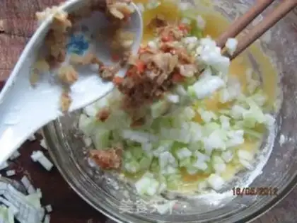 Make Egg gourd meat paste cake step 4