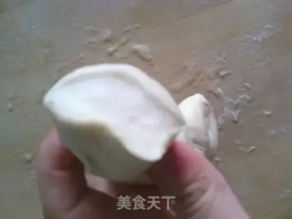 Make sesame paste rolls step 10