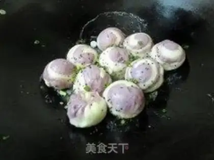 Make Two-color pan-fried pork bun step 17