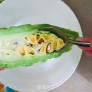 Make Iced emerald gourd salad step 0