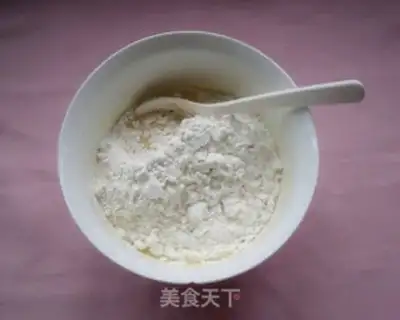 Make Vanilla flower cookies step 3