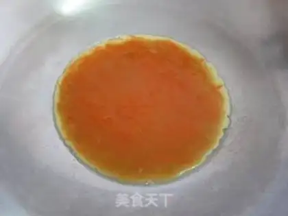 Make Fried eggs with shredded radish step 4