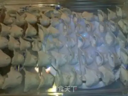 Make Fresh meat and chive wonton step 9