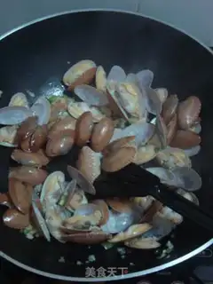 Make Stewed clam with tomato and red step 8