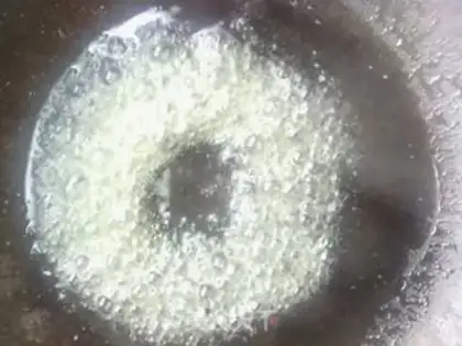 Make frosted peanuts step 1
