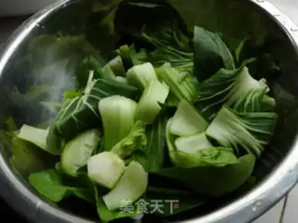 Make stir-fried rapeseed with sausage step 0