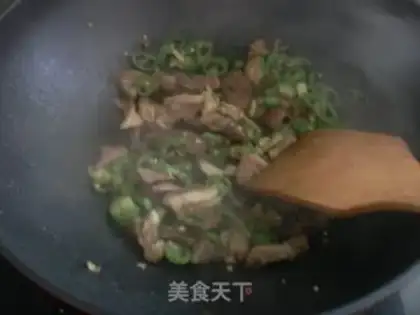 Make Chinese hamburger step 4