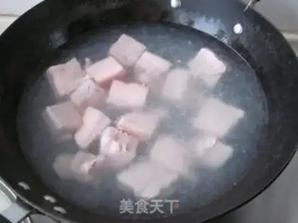 Make braised pork step 0