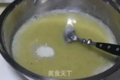 Make Banana yogurt popsicles step 1
