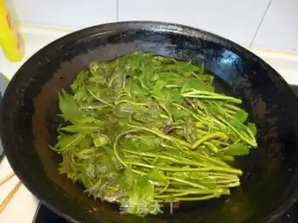 Make Clever pickled Chinese toon step 1