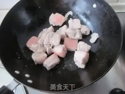 Make braised pork step 1