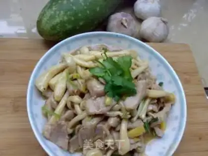 Make Fried pork slices with white mushroom step 8