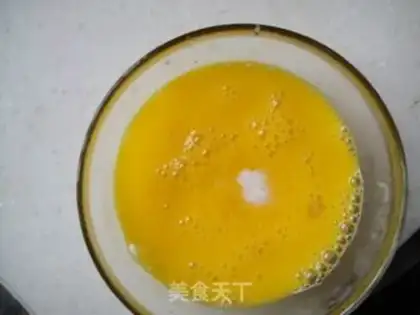 Make Huangjia Barbecue Egg Fried Rice step 1