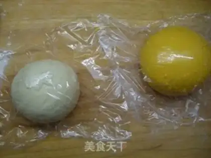 Make Pumpkin fancy steamed buns step 6