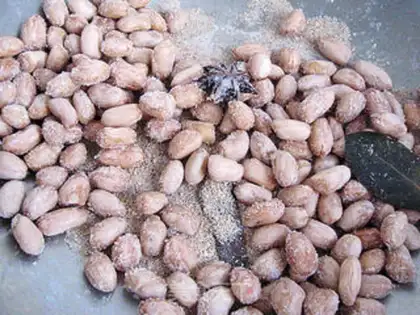 Make Salt-roasted spiced peanuts step 3