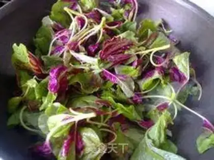 Make Garlic and amaranth step 3