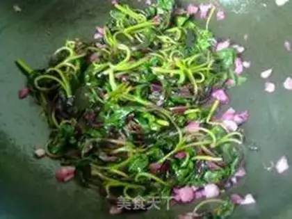 Make Garlic and amaranth step 4