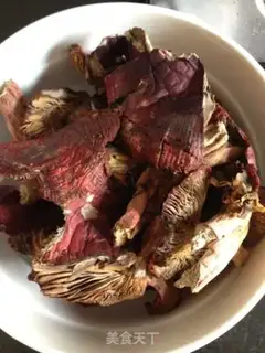 Make Red mushroom chicken soup step 4